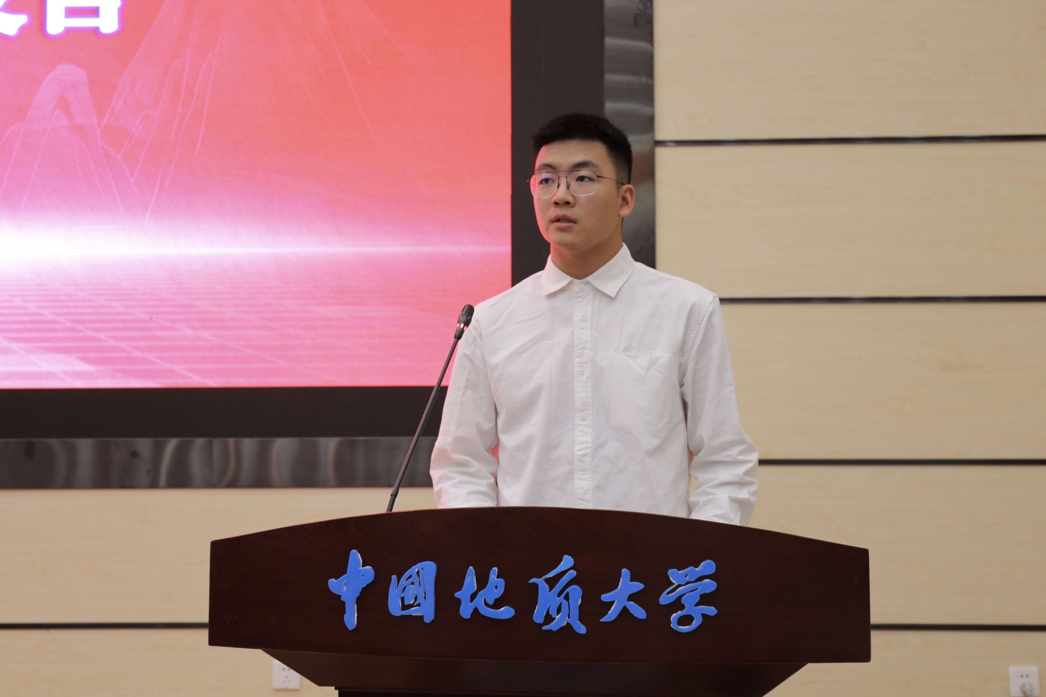 伟德源自英国始于1946