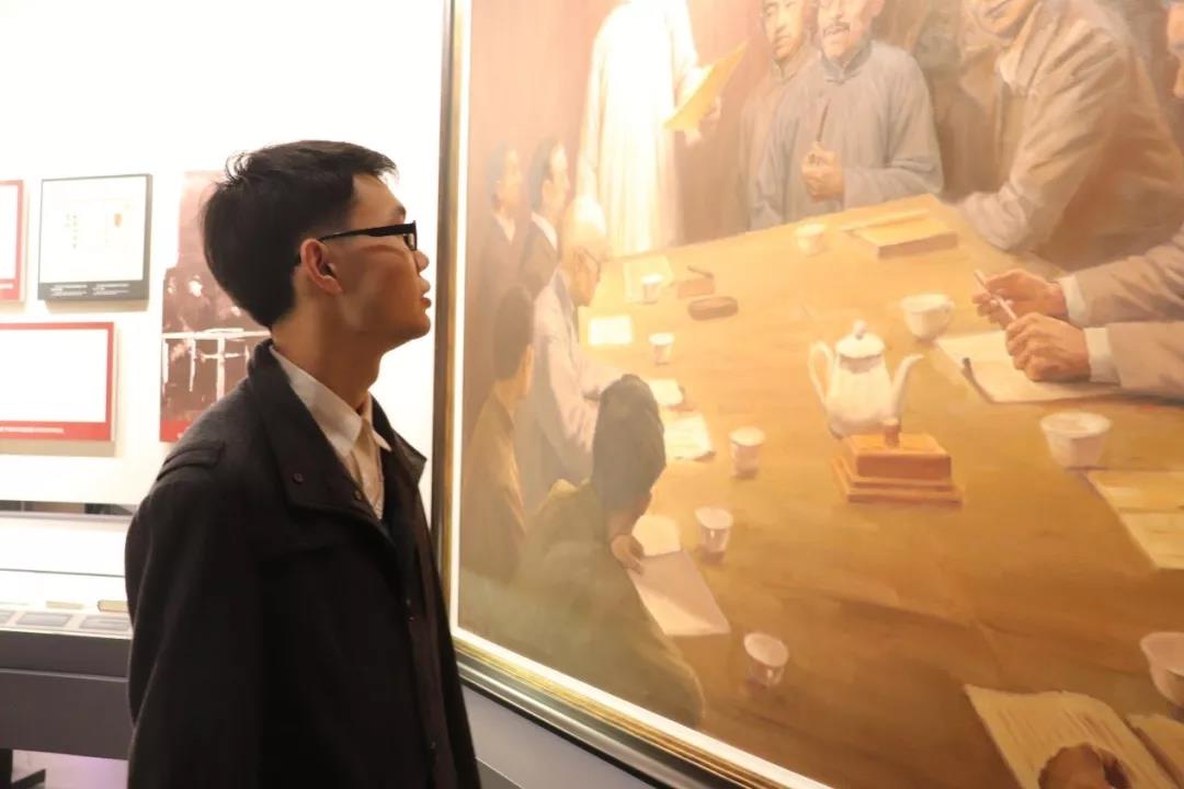 伟德源自英国始于1946