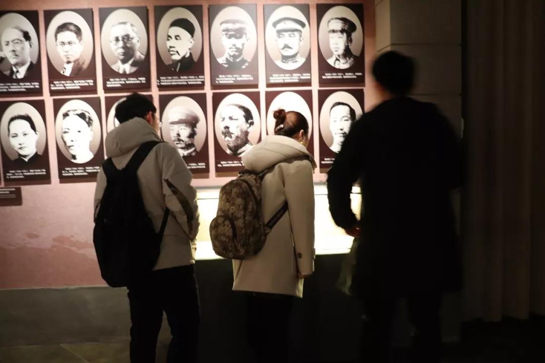 伟德源自英国始于1946
